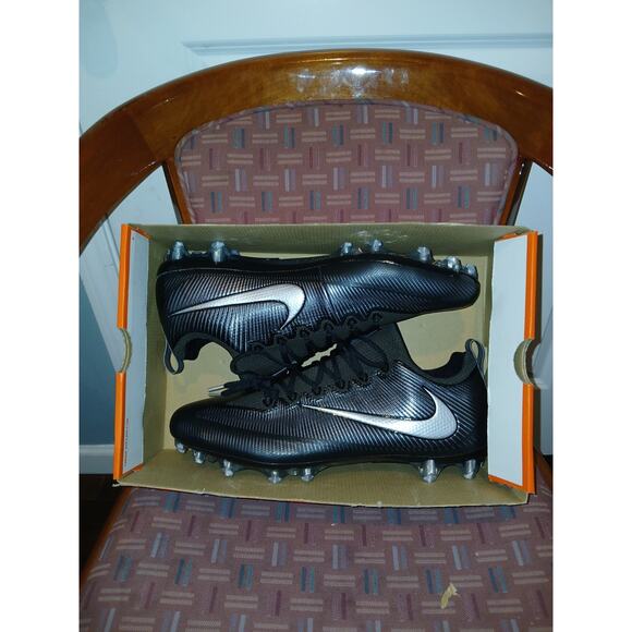 New Men's 16 Nike Vapor Untouchable Pro Black Metallic Gray Color Cleats - Picture 8 of 9